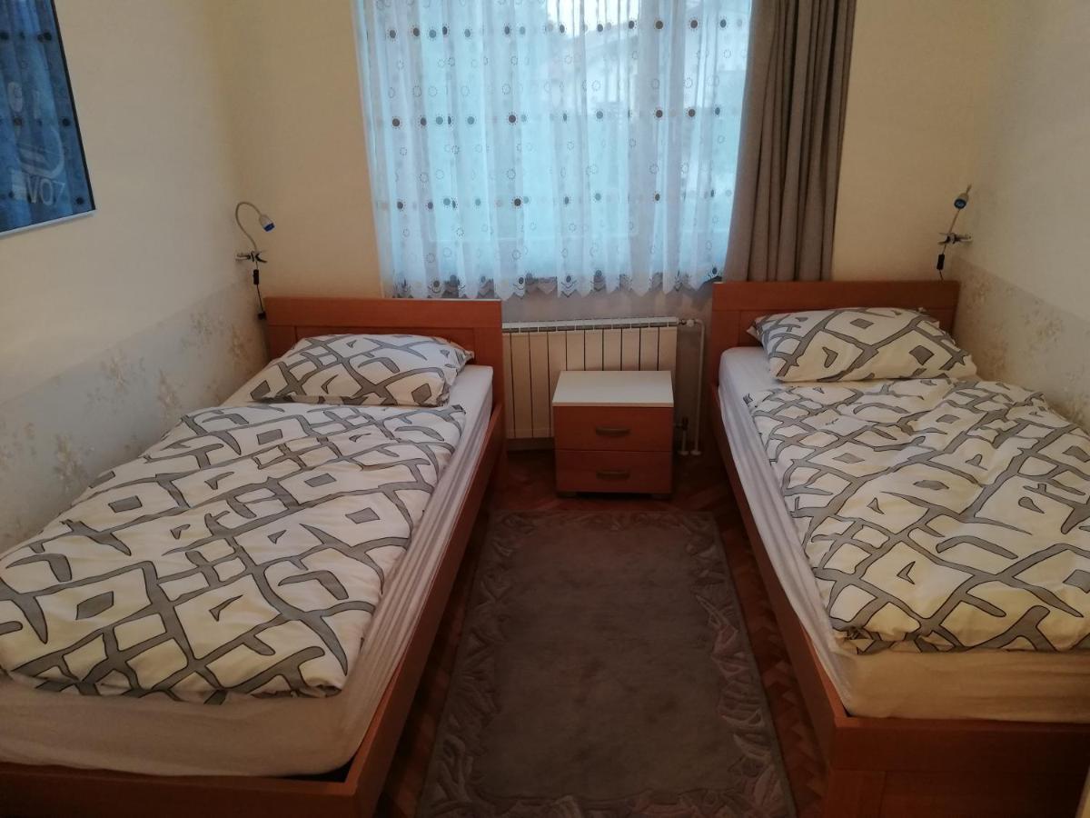 Sobe Sabec Bed and Breakfast Postojna Buitenkant foto