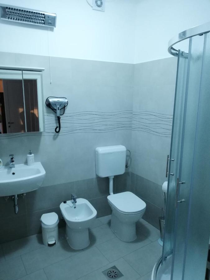 Sobe Sabec Bed and Breakfast Postojna Buitenkant foto