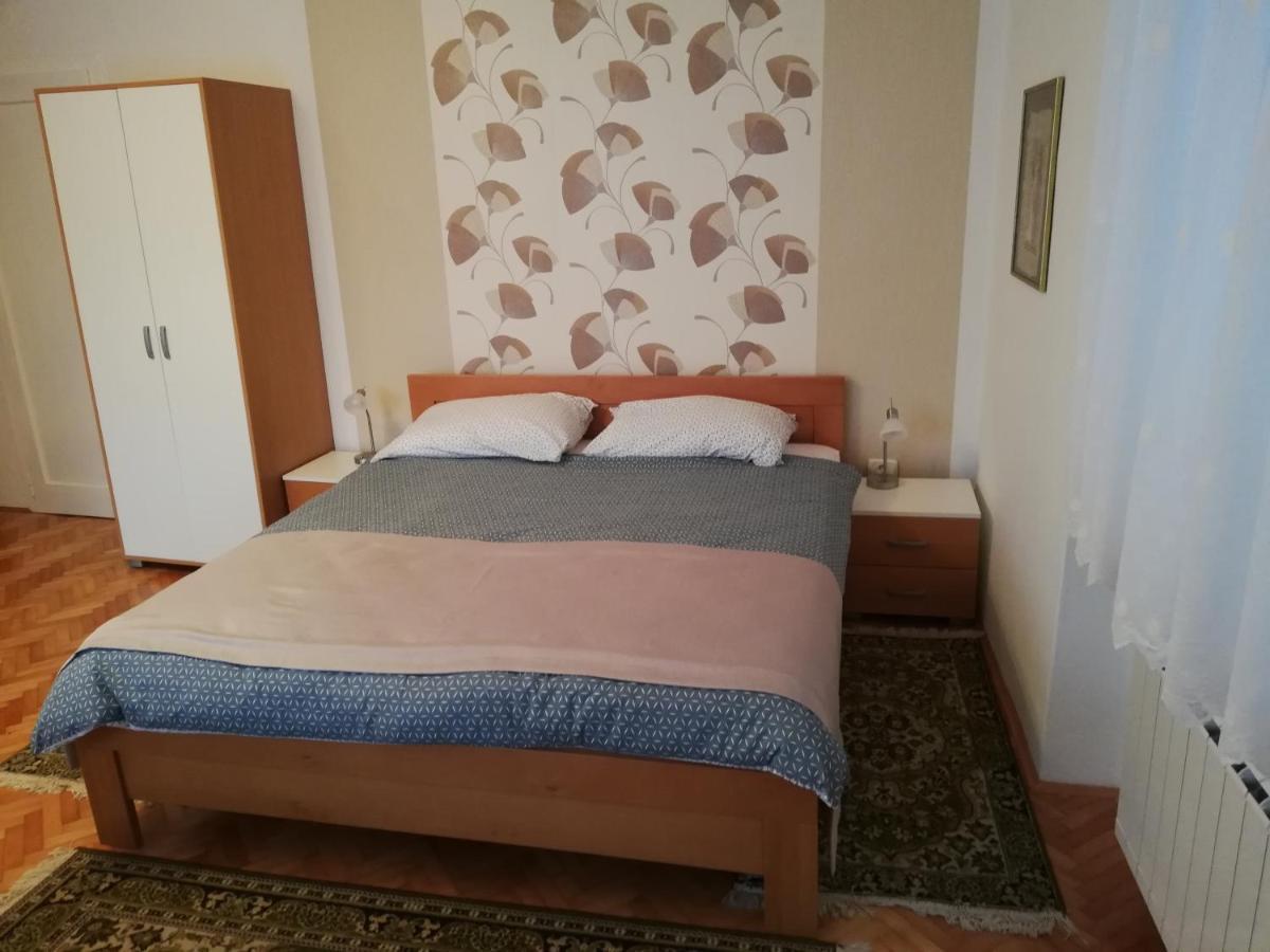 Sobe Sabec Bed and Breakfast Postojna Buitenkant foto